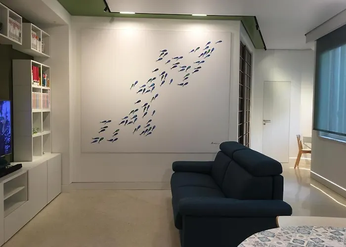 Casa Leaf